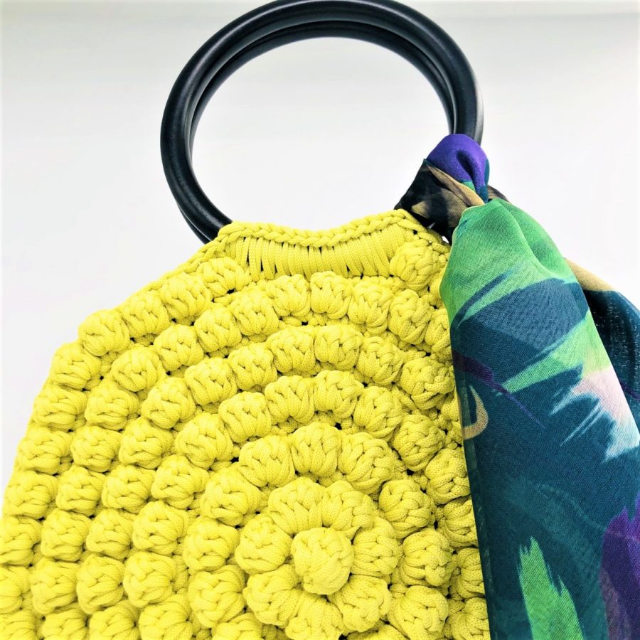 Hand Bag Nafsika, Κίτρινο Λεμονί Χρώμα με Μαύρα Ξύλινα Χεράκια - Image 3