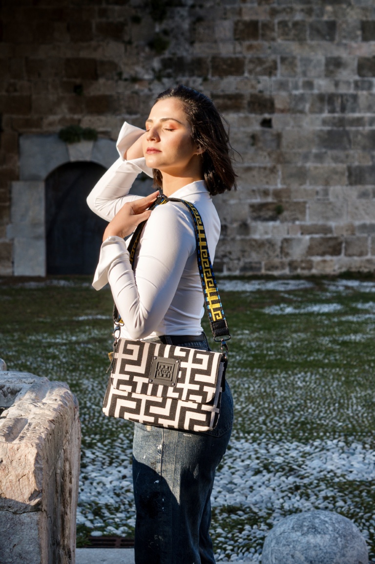 Midneto Aphrodite Shoulder Bag - Image 78