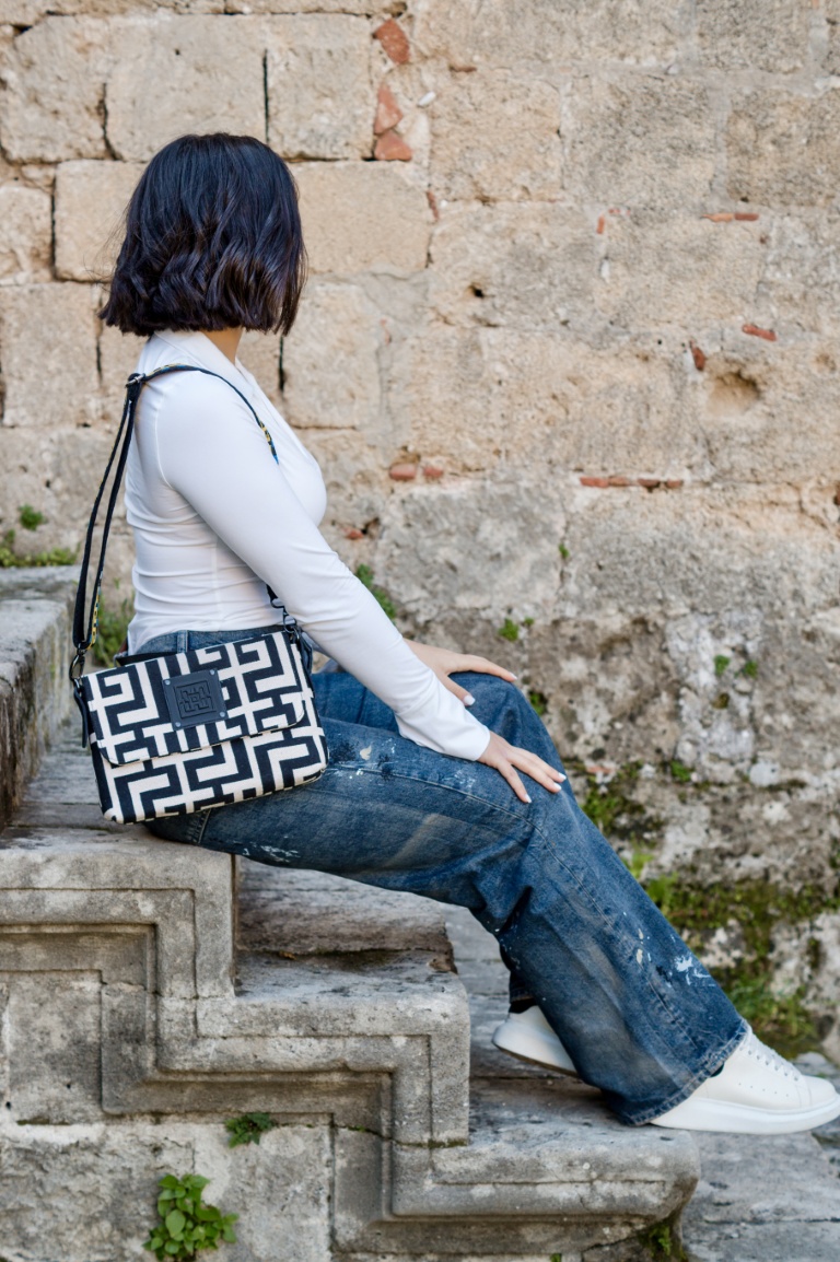 Midneto Aphrodite Shoulder Bag - Image 82