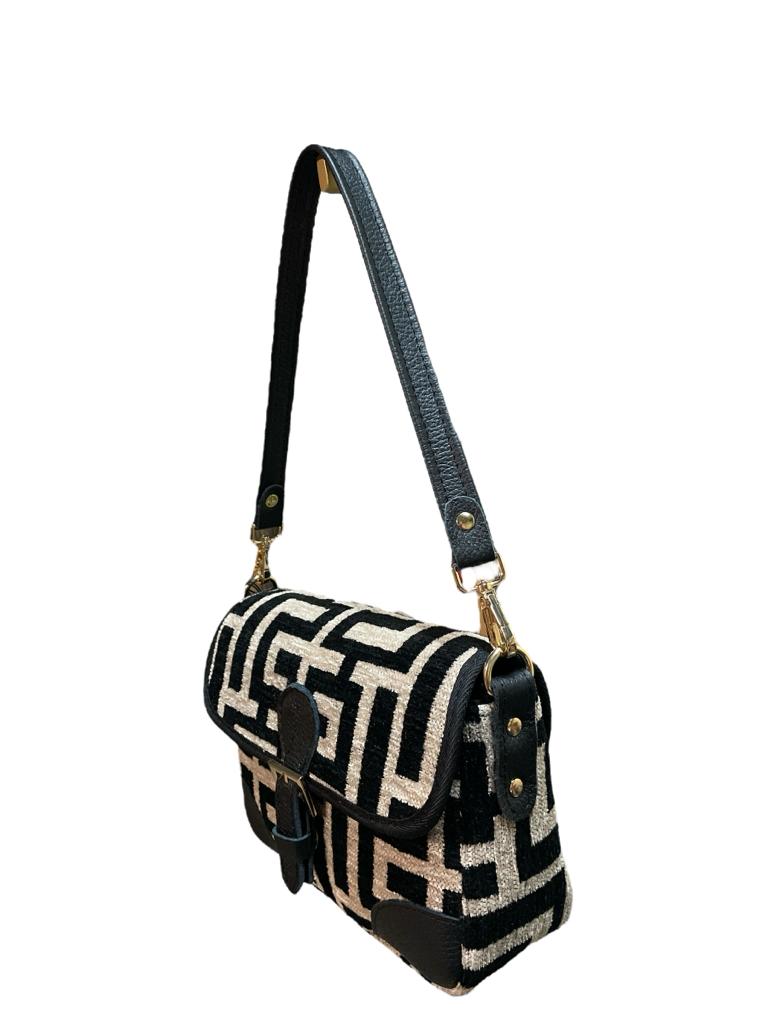 Midneto Shoulder Bag Ismini, Chenille, Μαύρο-Μπεζ Χρώμα, - Image 5